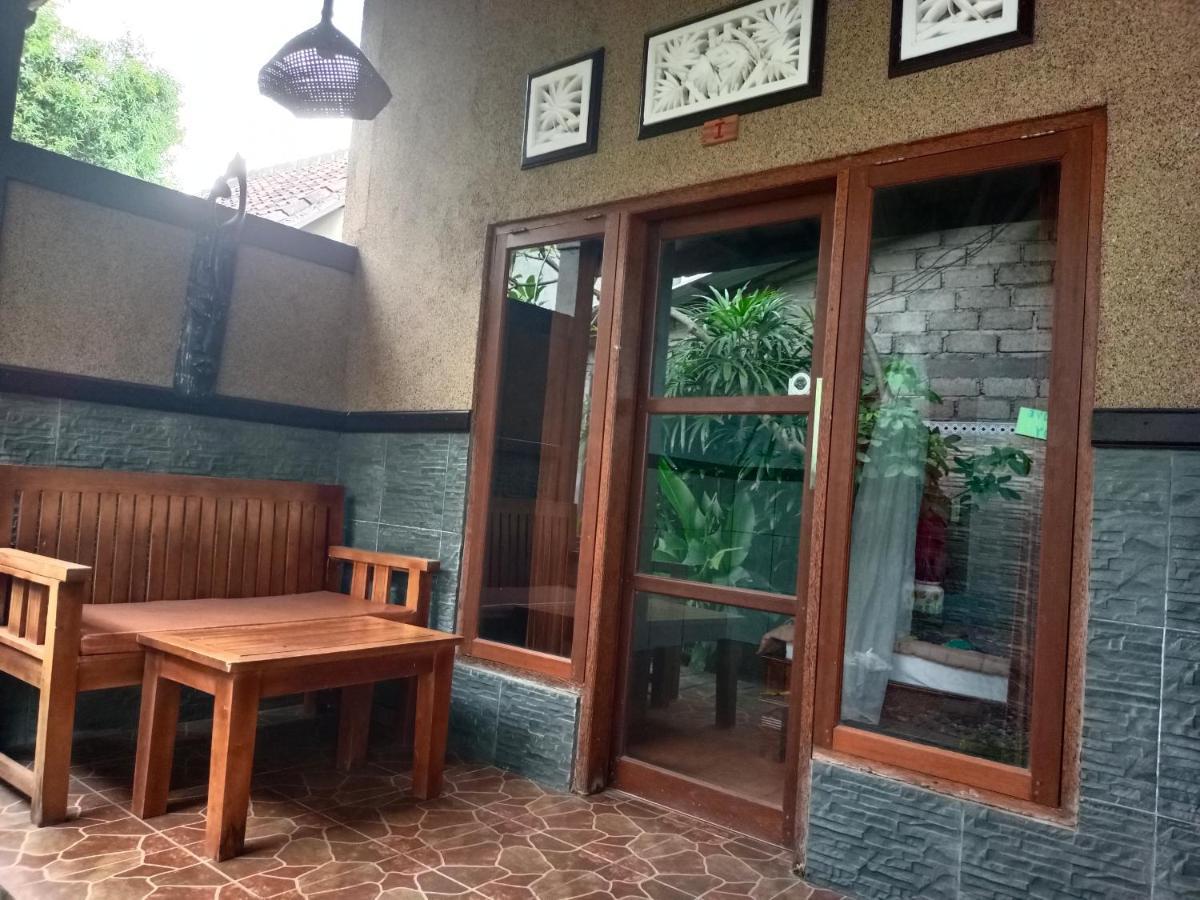 Putu Guest House Pemuteran Ngoại thất bức ảnh